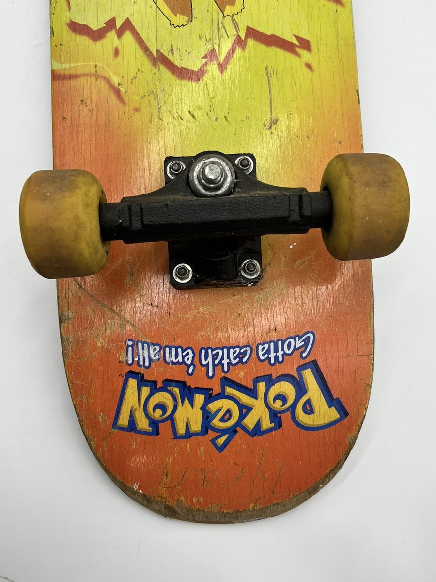 ポケモン ピカチュウ スケートボード　1998年製 Pokemon Pikachu Skateboard Vintage 1998 Nintendo | eBay