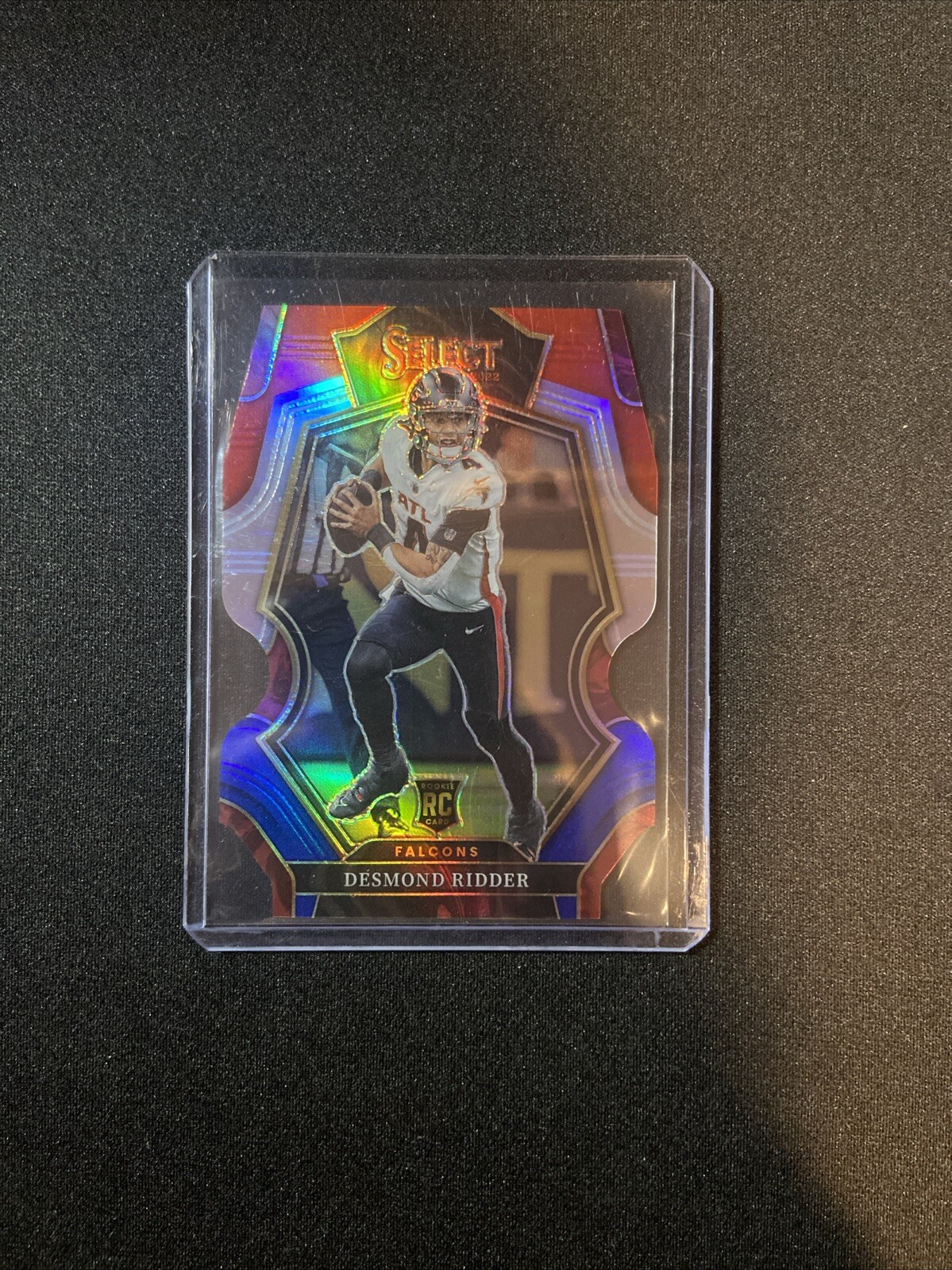 2022 Panini Select - Premier Level Red & Blue Prizm Die-Cut #104 Desmond Ridder