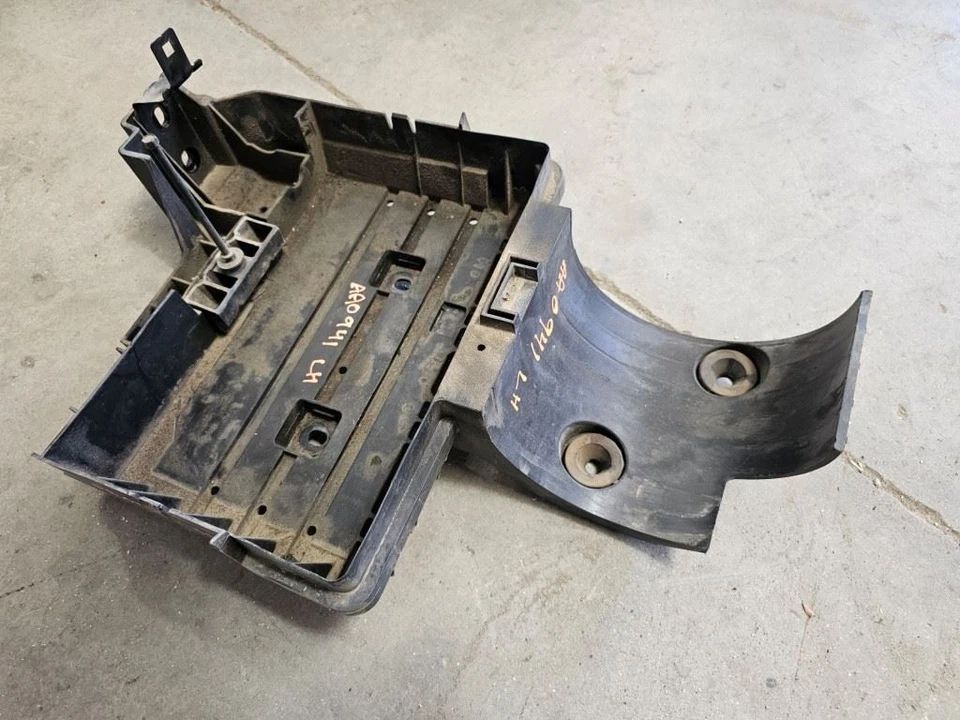 06 Ford F350 Super Duty 6.0L USADO FABRICANTE ORIGINAL FÁBRICA Bajo el capó Soporte Bandeja Batería Izquierda Foto 4 de 4