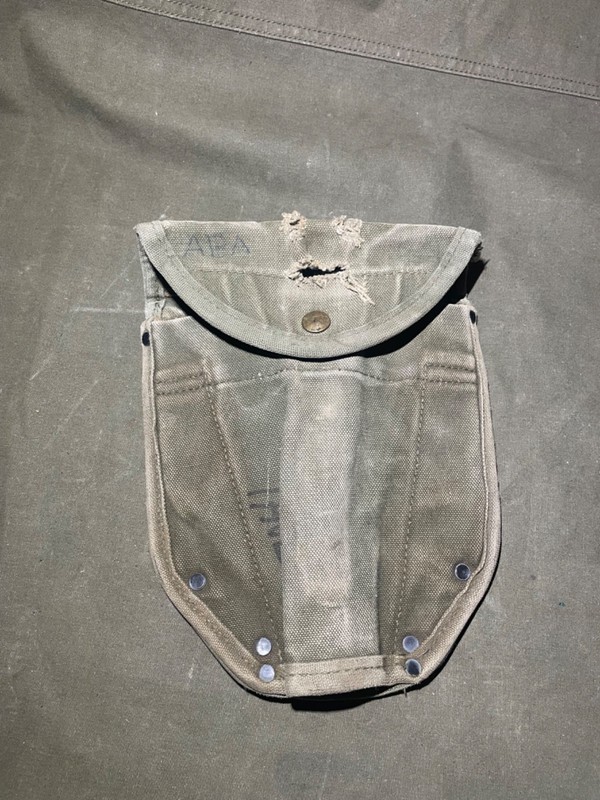 ORIGINAL Vietnam US USMC M1943 Entrenching Tool Shovel Carrier Cover dated 1967