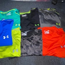 Under Armour Fitted HeatGear Athletic Men's Short Sleeve T-Shirt - Size Medium