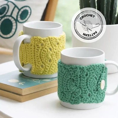 Häkeltasse Kuschelmuster - Anfängerfreundliche Tassenhülle mit Knopf (versandt)