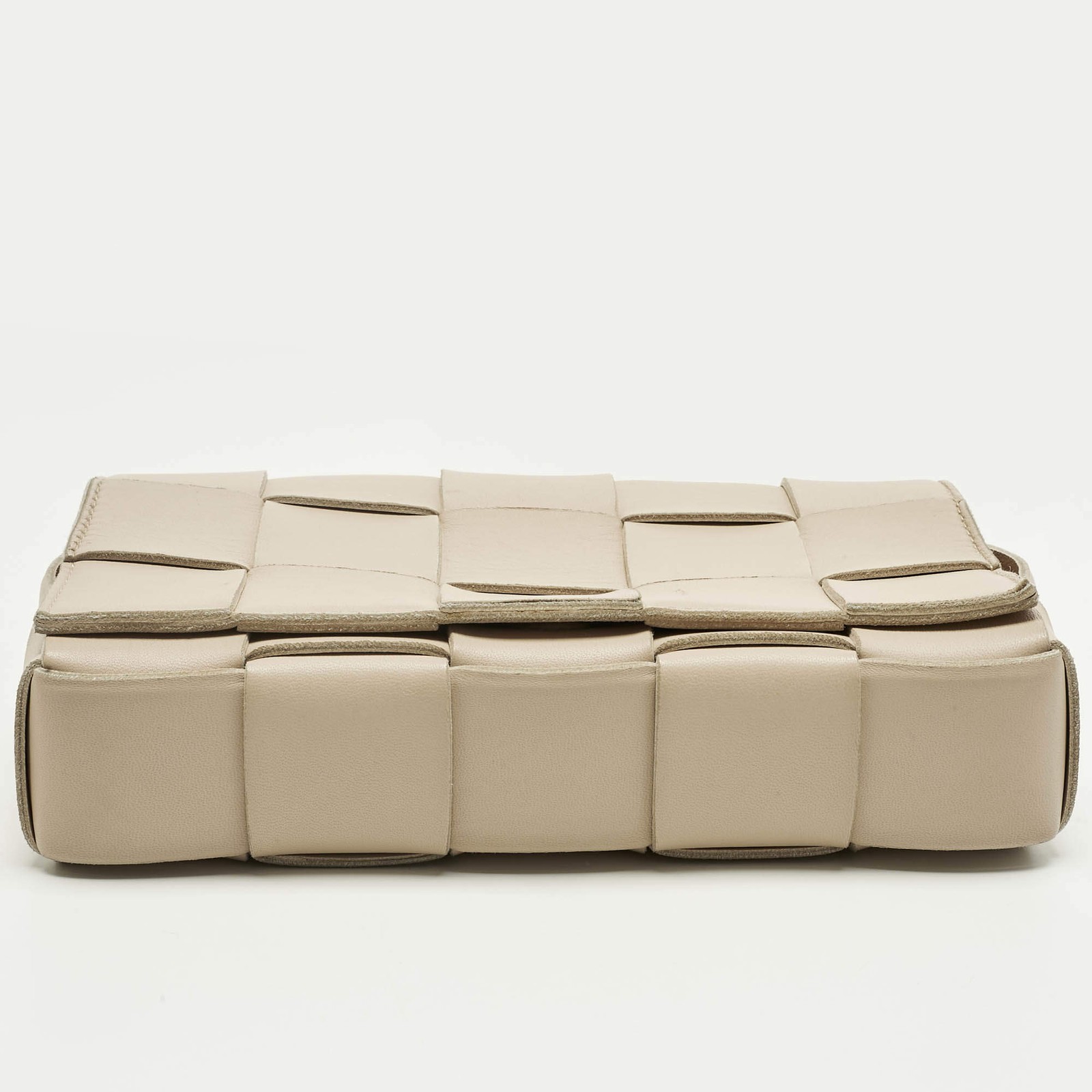 Bottega Veneta Beige Intrecciato Leather Cassette Shoulder Bag thumbnail 6