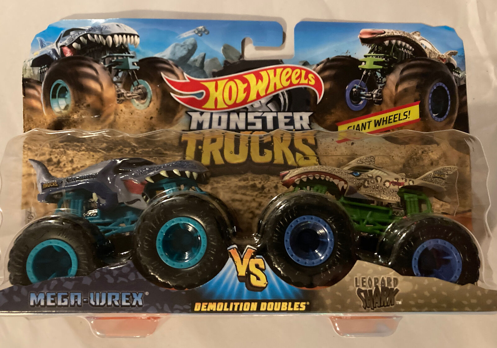 Hot Wheels Monster Trucks 1:64 Demolition Doubles 2-Pk - Spur Moment Vs  Steer Clear