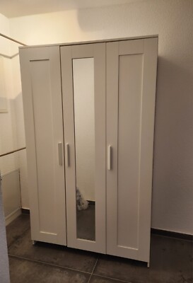 Very Good Quality Wordrobe With 3 Doors...Moving Out Sale