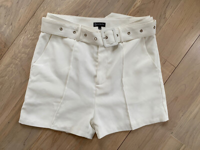 She Is Like Eve Off White Womens Shorts Size M (2-4)