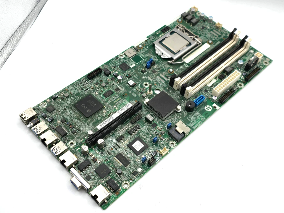 HP 715908-002 725260-001 DL320e Gen8 V2 Motherboard W/ E3-1220V3 Server Board - Image 2 of 4