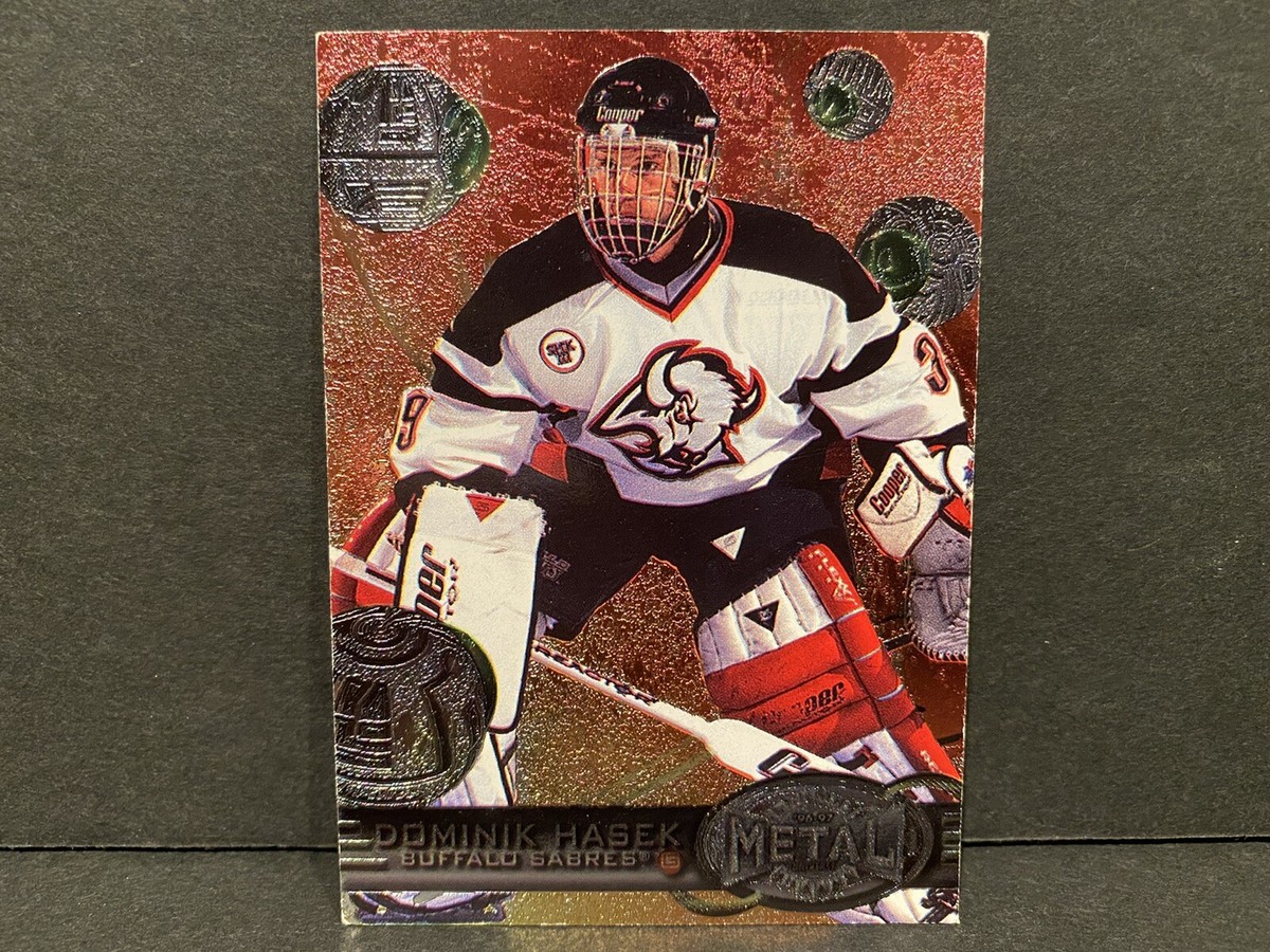 1996-97 Fleer Metal Dominik Hasek #14 Hockey Card NHL Buffalo