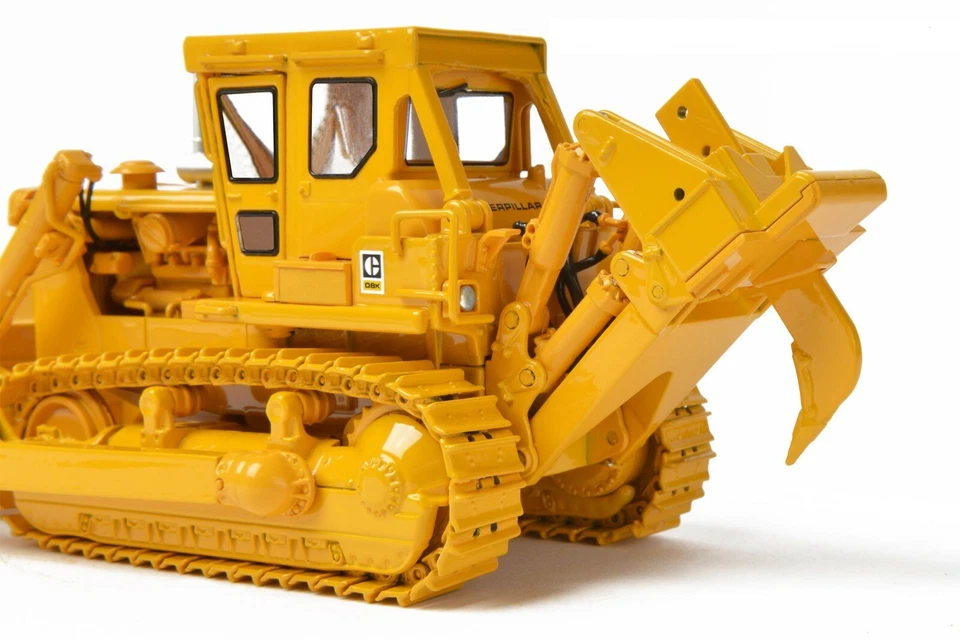 Caterpillar D8K Dozer w/ Cab, 1 Shank Ripper & S Blade 1/48 CCM - Diecast - 2019 - Image 4 of 4