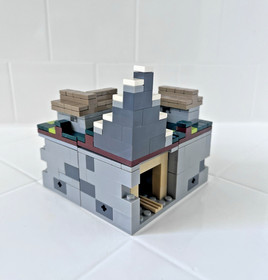 LEGO Minecraft Micro World The Village 21105 w/ Box & Instruction
