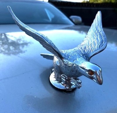 Chrome Metal Flying Eagle Hood Ornament w Light Up Eyes for Truck Classic Car
