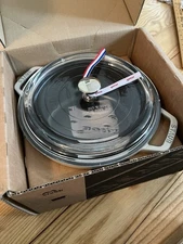 Staub Cast Iron 4 qt Dutch Oven White Truffle Glass Lid New Unused 1st Quality