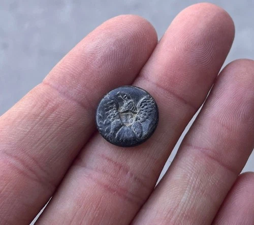 Nice Eagle-R Riflemen Cuff Button dug at Fort Inge Texas - late 1850s Type