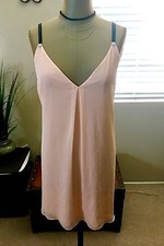 Gorgeous Light Peach Flowy Alice + Olivia Dresses Size Large NWT!!  Free Gift