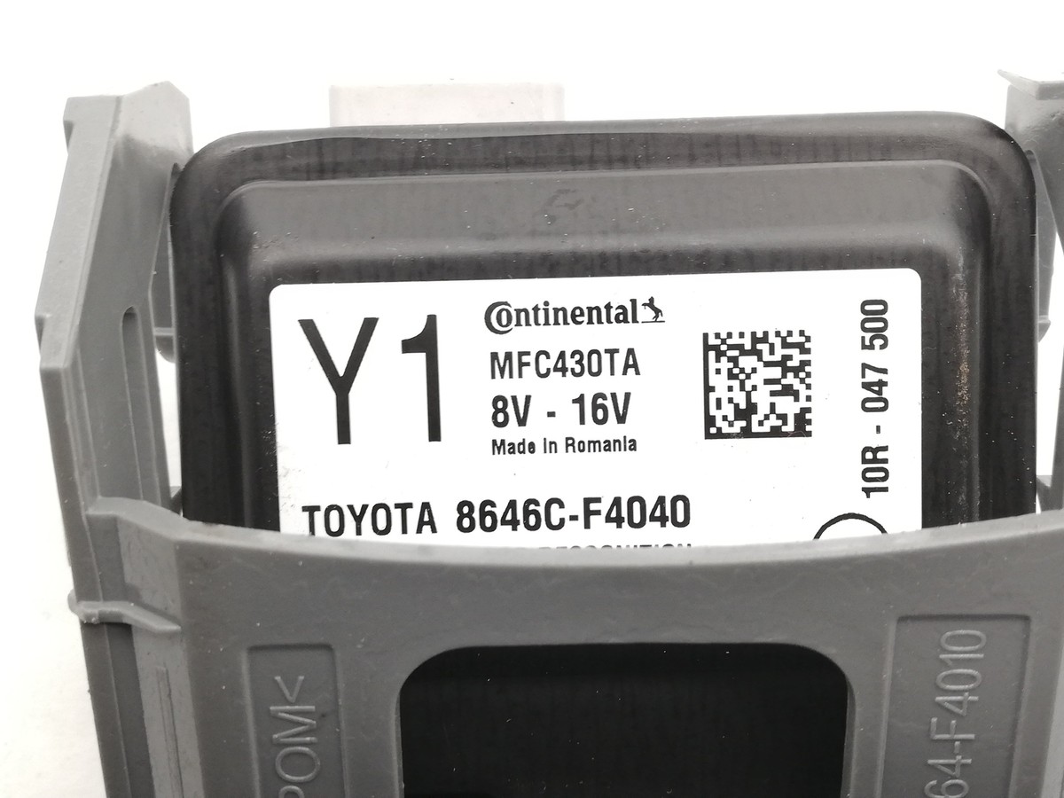 TOYOTA C-HR X1 1.8 Hybrid ZYX10, ZYX11 Front Camera 8646C-F4040