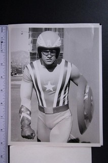 Two 1981 TYPE 1 CBS TV MOVIE Press Photos CAPTAIN AMERICA REB BROWN