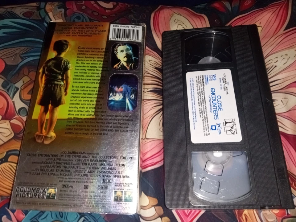 Close Encounters of the Third Kind VHS Tape Sci-Fi 1977 70s - Image 3 of 4