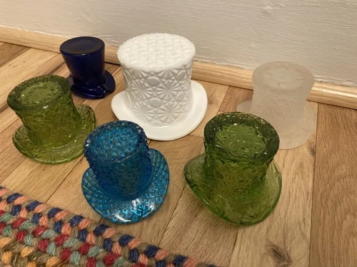 1960s lot of 6 Fenton Glass Top Hat In Daisy & Button Pattern Vintage Green Milk