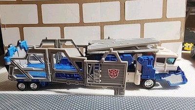TRANSFORMERS Robots in Disguise RID (2001) ULTRA MAGNUS 10'' 