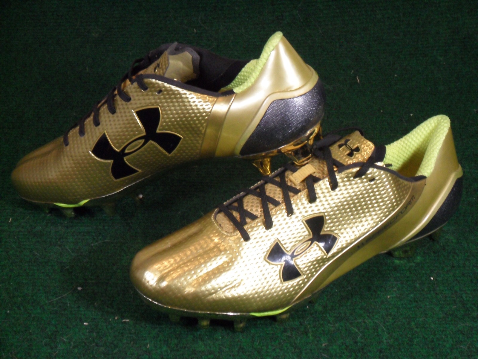 Under Armour UA Speedform Spotlight MC Football Cleats Black Gold