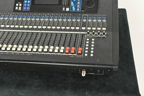 Yamaha LS9-32 32-Input Digital Mixing Console CG01LGL - Picture 4 of 13