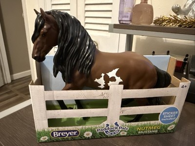 BREYER PADDOCK PALS NUTMEG MUSTANG. NEW