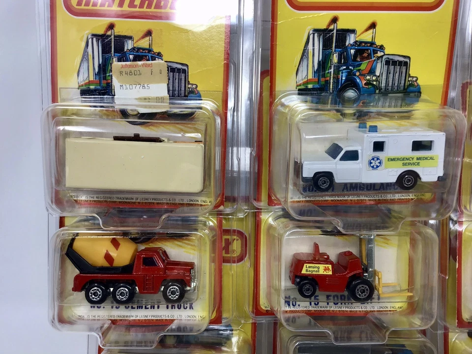 Fantástico Lote de (9) Vehículos Superrápidos Matchbox ~ Sin usar, en caja protectora ~ L@@k Foto 3 de 4