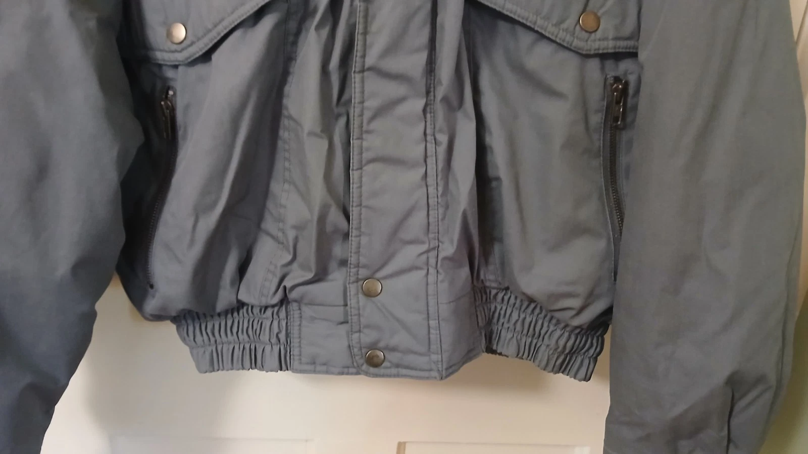 The Mens Store Winter Bomber Jacket Gray Zipup Hoodzip Pockets L - product detail image 2