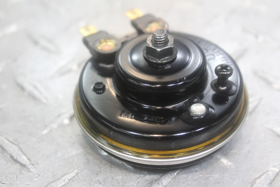 2016 雅马哈 YZF R3 HORN 信号 1WD-H3371-00-00 — 第 4/4 张图片