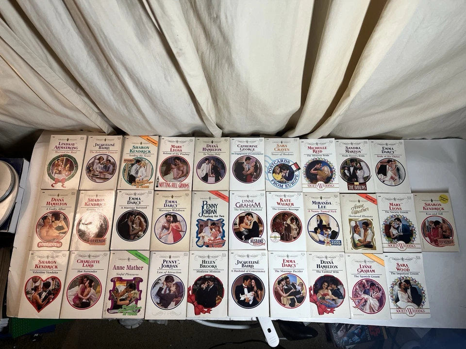 Lot of 31 Vintage Harlequin Presents Paperback Books 90s-2000 Romance Novel - Image 2 of 4