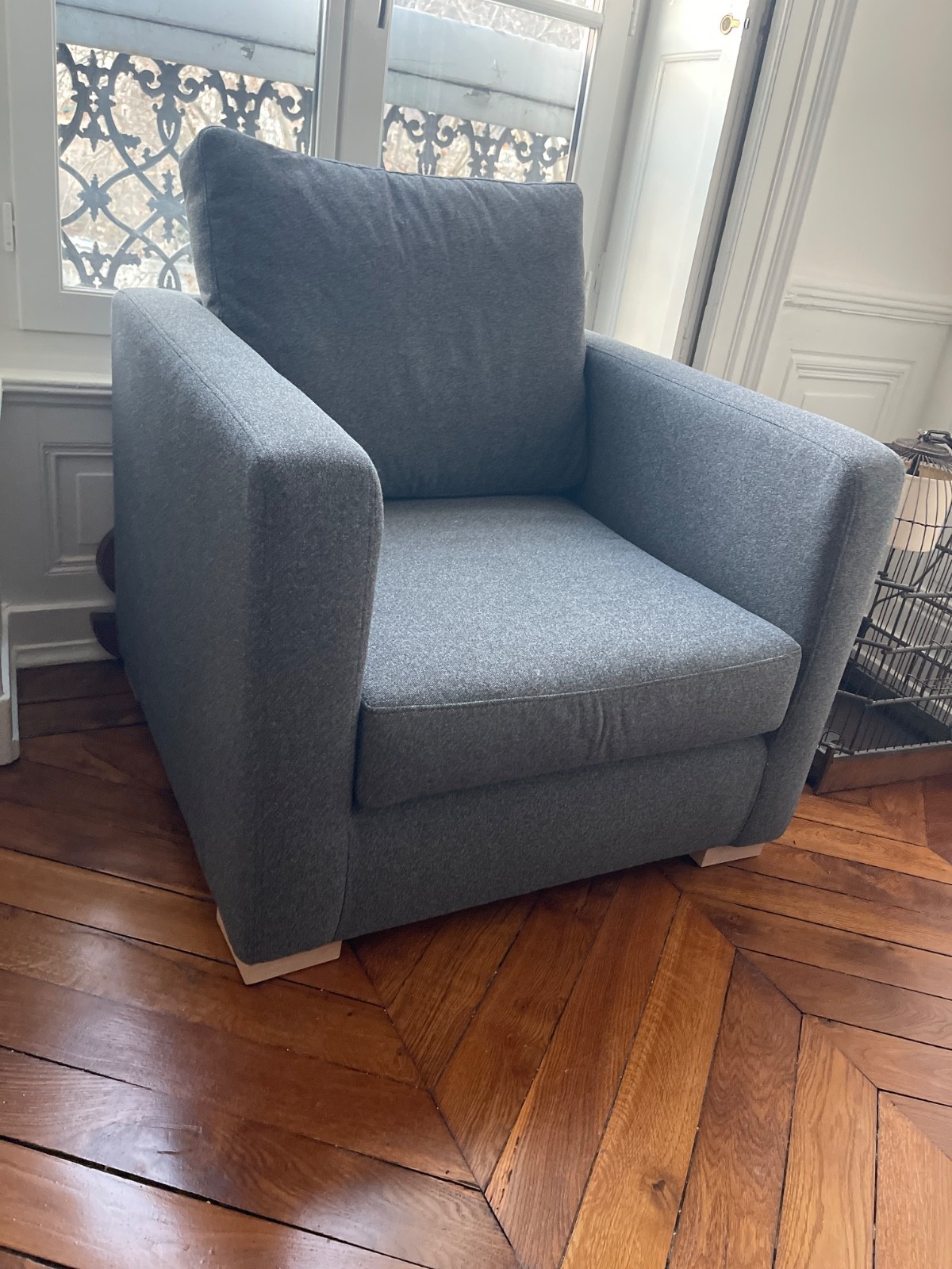 2 fauteuils de salon en tissu de lin écru haut de gamme et structure bois