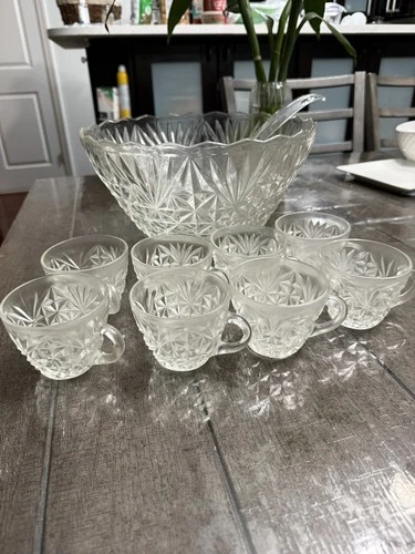 Anchor Hocking Arlington Pattern 10 Piece Punch Bowl Set in Original Box Vintage