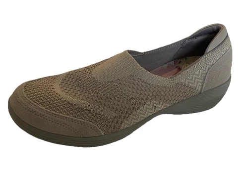 SKECHERS- Woman's Relax Fit Slip-on Sneakers Athletic Shoes Air Cool  $80 Size 6 - Picture 2 of 12