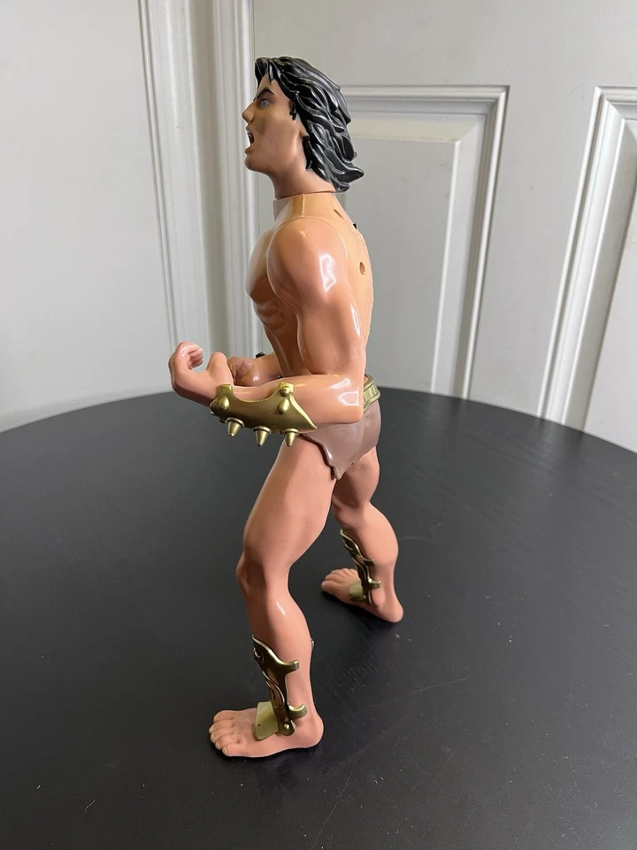 Tarzan Epic Adventures Lord of the Jungle Trendmasters 1995 grita en voz alta posable Foto 3 de 4