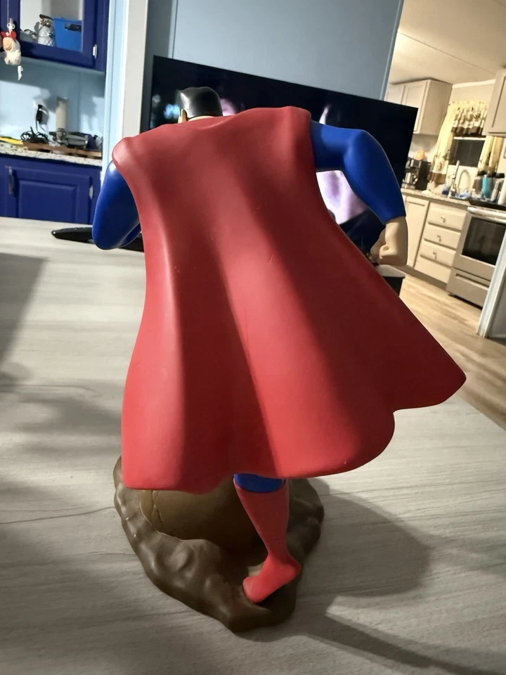 Статуэтка из ПВХ DC Gallery SUPERMAN The Animated Series из коробки - Изображение 3 из 3