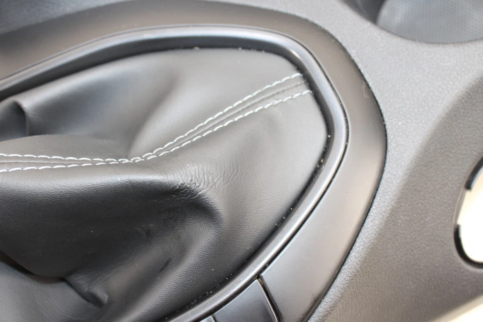 Центральная консоль в сборе 2019-2022 Hyundai Veloster N M/T от оригинального производителя LF123 - Изображение 3 из 4