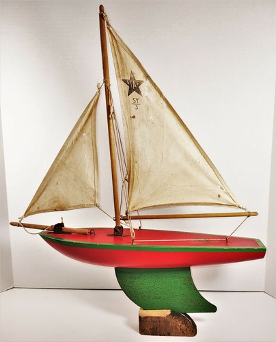 Vintage Star Yacht Birkenhead Pond 