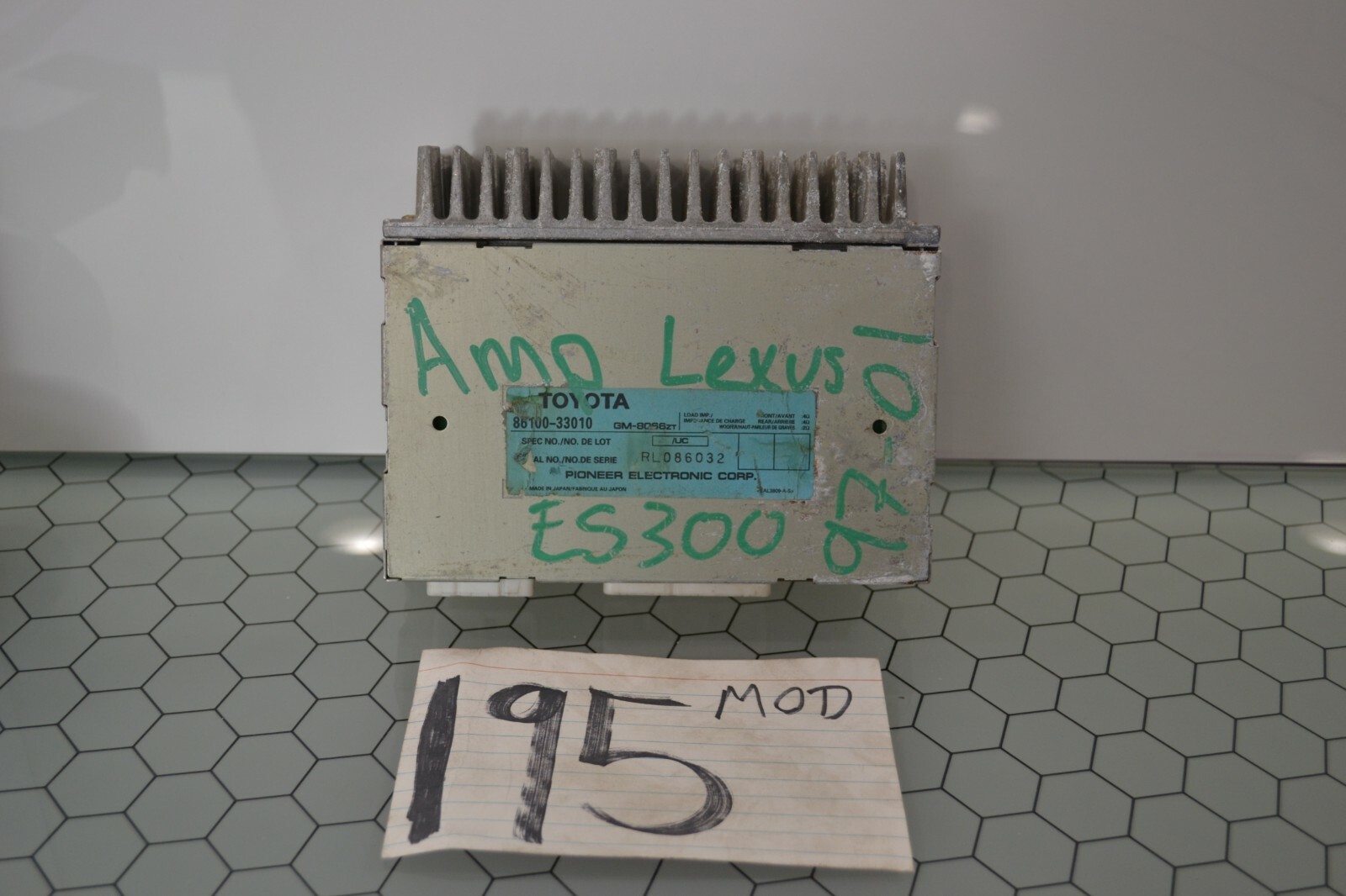 1999 Lexus ES300 Audio Amplifier Control Module Computer #195-MOD 