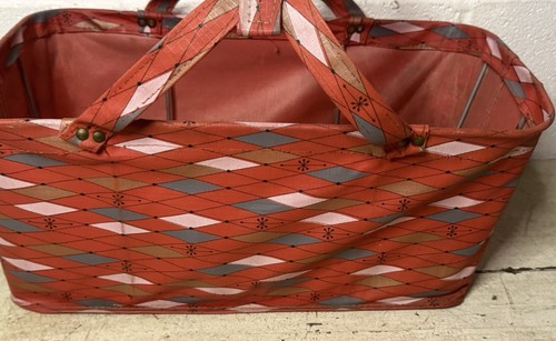 Vintage 50s Early 60s Plastic Woolworth Store Hand Shopping Basket Argyle Red - Picture 2 of 11