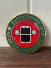 Vintage SUN COUNTRY Mulwala Cobram Historic Vehicle Machinery Club Grille Badge