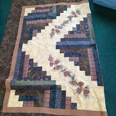 Donna Sharp Cabin Raising Pine Cone Cotton Quilted Bedding Throw Blanquet 70x90