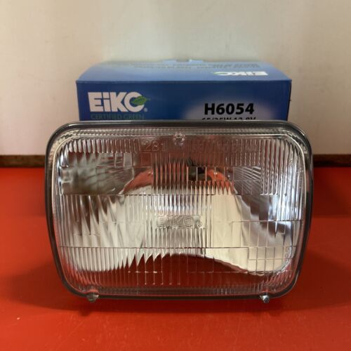 Eiko H6054 Halogen Sealed Beam Lamp 65/35w 12.8v (Pack of 1) 2B1 Lens - Picture 1 of 4