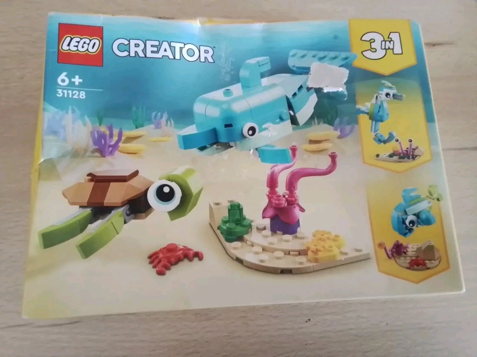 LEGO Creator 31128 Dolphin and Turtle, photo 1 sur 5