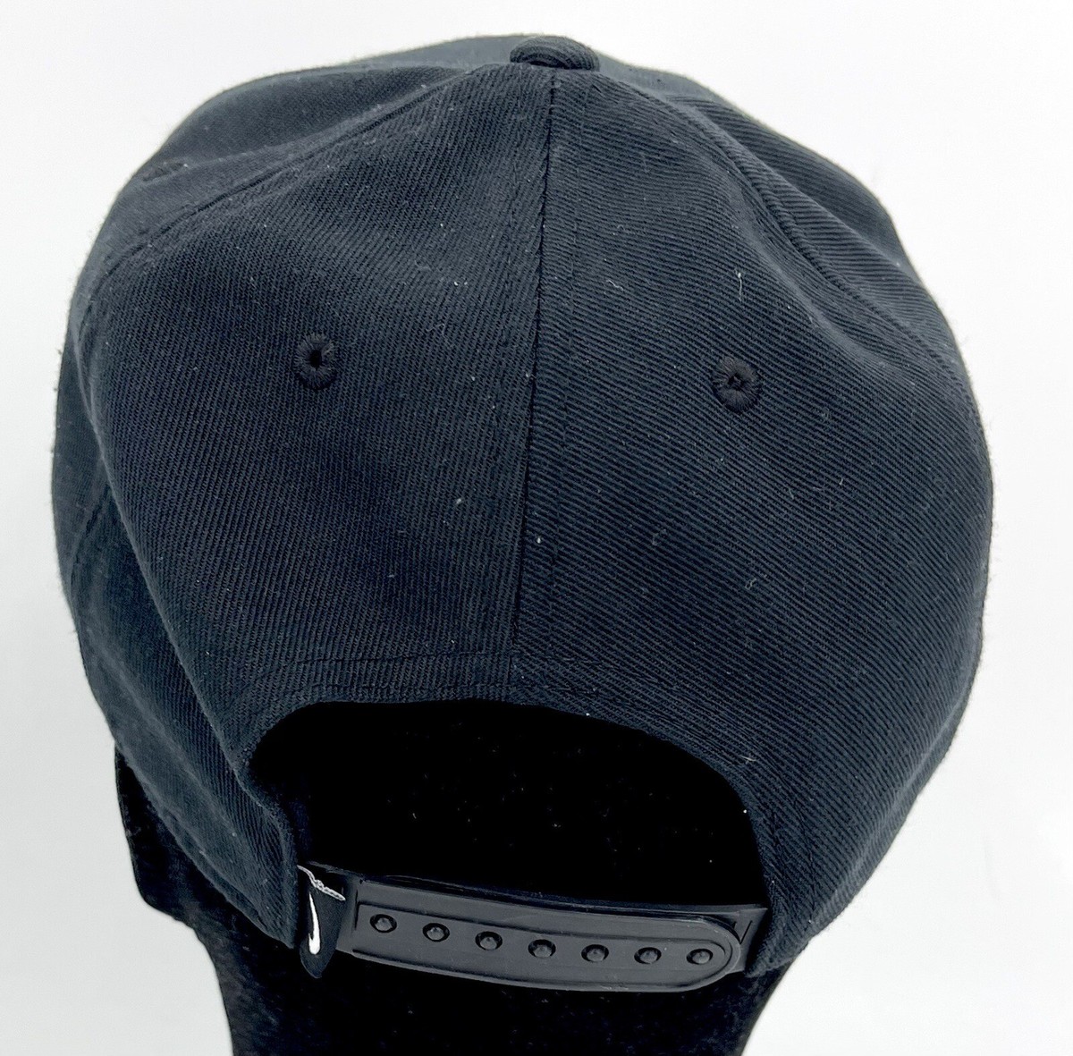 Nike PRO DRI-FIT Black/White Adjustable Classic Snapback Hat