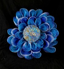 Beautiful Deco Mesh Turquoise Scalloped Flowe...