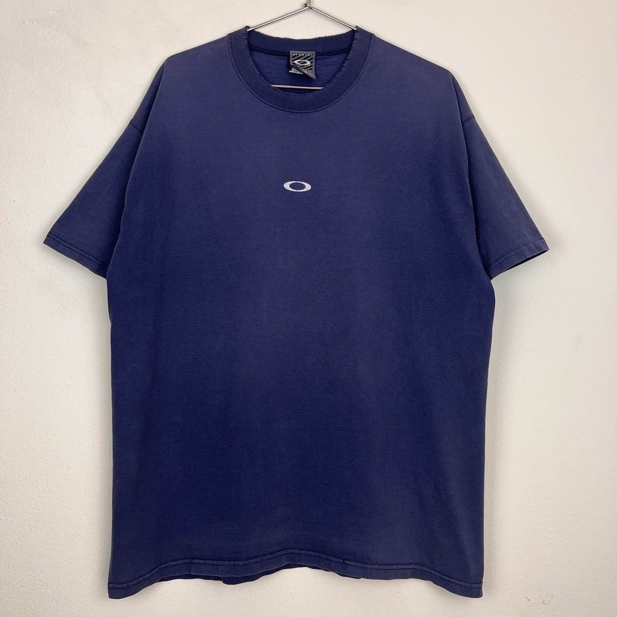 Vintage Oakley Software T Shirt Men XL Navy Blue Center Logo USA