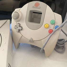 Sega Dreamcast Complete Bundle - Console, Controller And Cords Clean Tested - 2