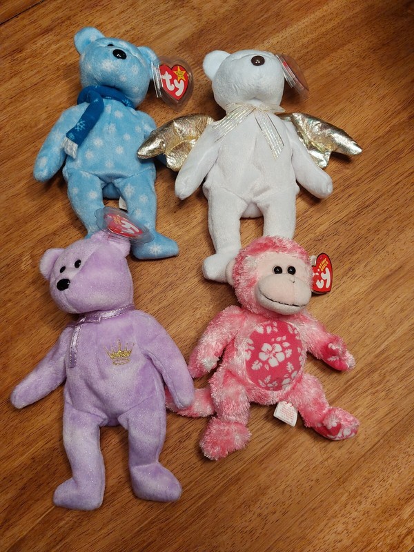 Ty Beanie Baby's Lot of 4,  Sunset, Yours Truly, Halo II, 1999 Holiday Teddy