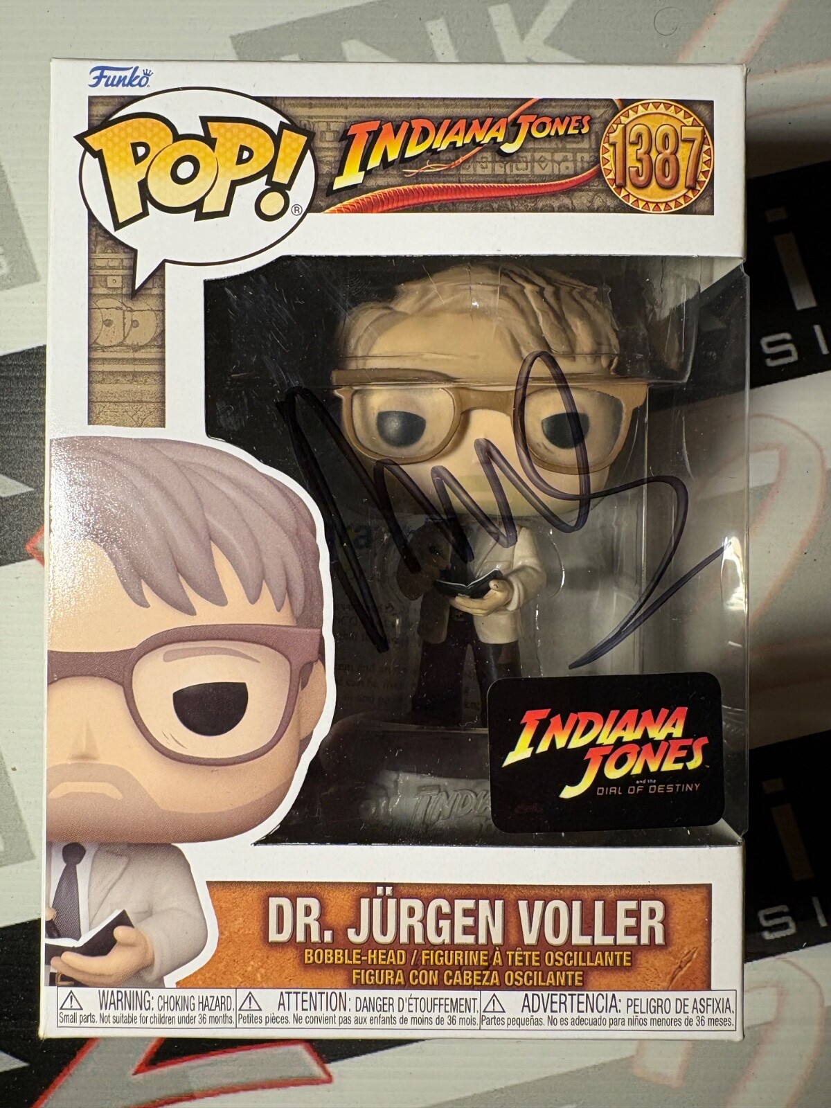 Mads Mikkelsen Prueba Firmado Jurgen Voller Funko Pop Autógrafo ACOA Indiana Jones