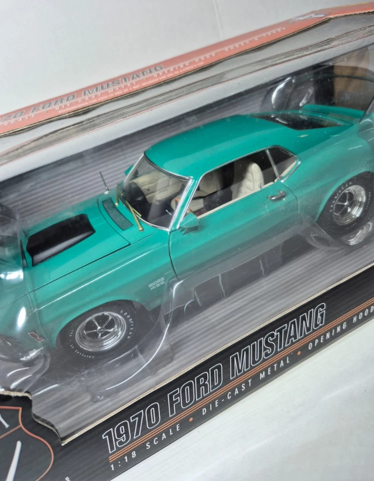 1970 Ford Mustang Boss 429 Highway 61 Diecast 1:18 Car - Blue Green - Image 2 of 4